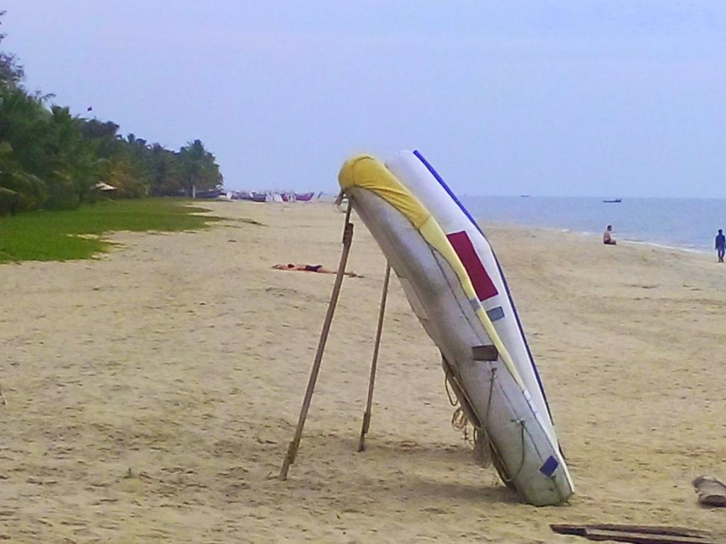 Marari Nest Beach Homestay มาราริคุลาม ภายนอก รูปภาพ