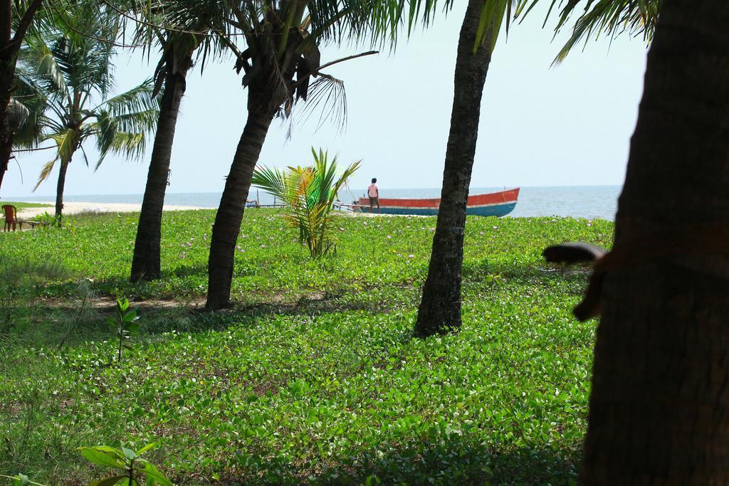 Marari Nest Beach Homestay มาราริคุลาม ภายนอก รูปภาพ