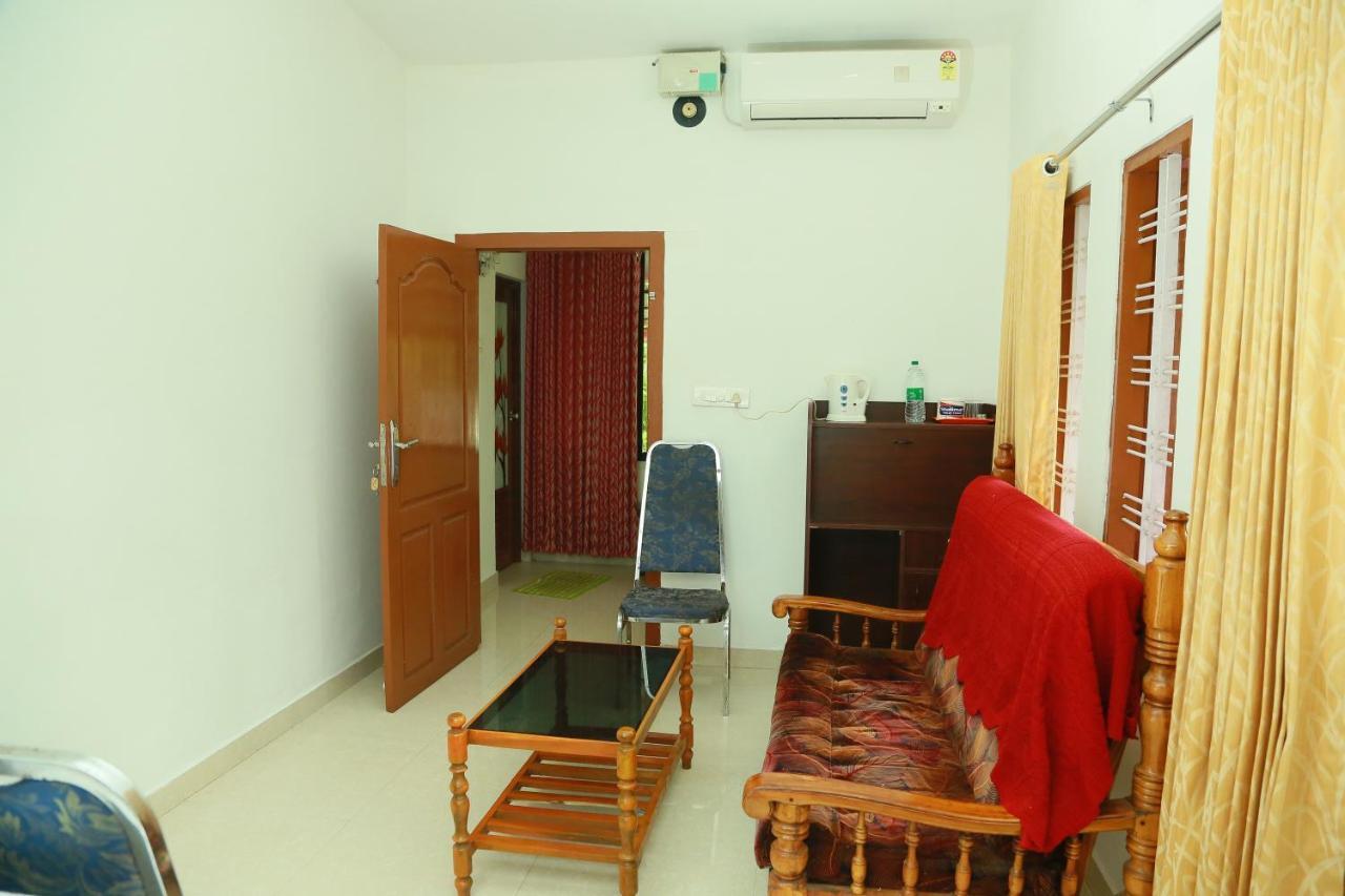 Marari Nest Beach Homestay มาราริคุลาม ภายนอก รูปภาพ